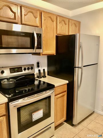 3699 Broadbridge Avenue 330, Stratford, CT 06614