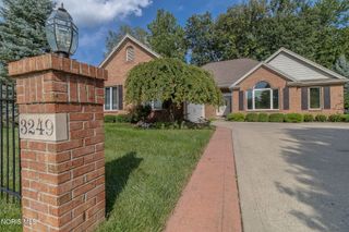 3249 Stone Wall Road, Maumee, OH 43537