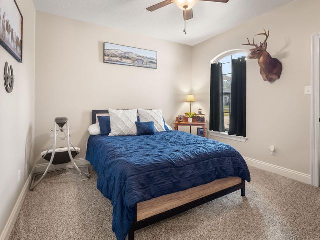 405 Beltz Rd, Leesville, LA 71446