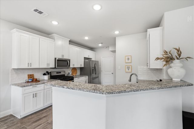 600 Hutchinson Lane, Lewisville, TX 75077