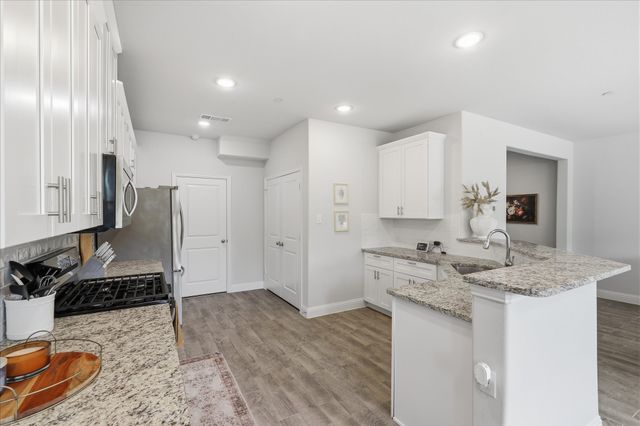 600 Hutchinson Lane, Lewisville, TX 75077