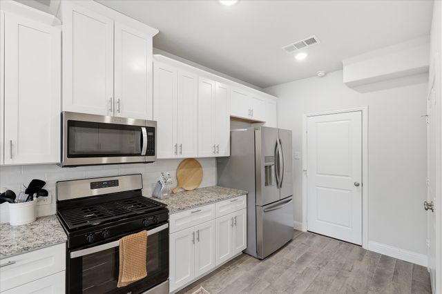 600 Hutchinson Lane, Lewisville, TX 75077