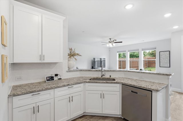 600 Hutchinson Lane, Lewisville, TX 75077