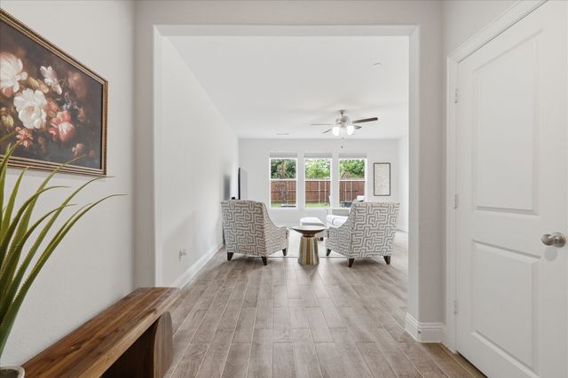 600 Hutchinson Lane, Lewisville, TX 75077