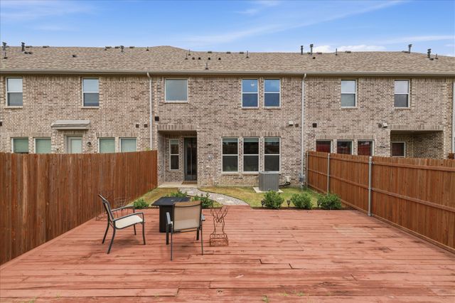 600 Hutchinson Lane, Lewisville, TX 75077