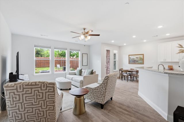 600 Hutchinson Lane, Lewisville, TX 75077