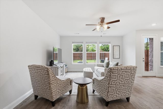 600 Hutchinson Lane, Lewisville, TX 75077