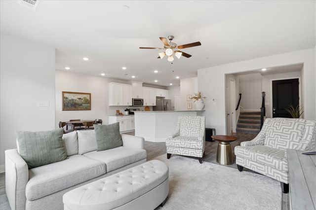 600 Hutchinson Lane, Lewisville, TX 75077