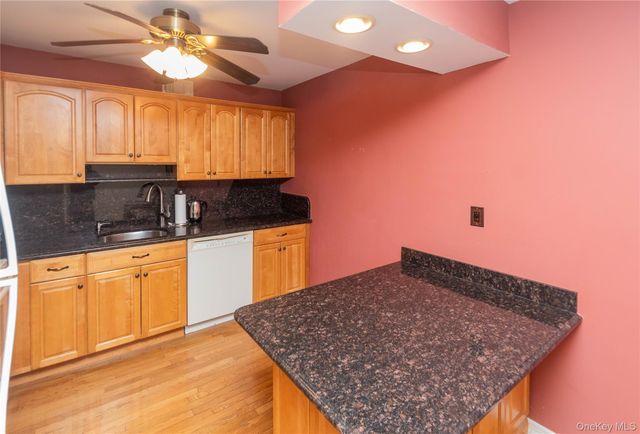 113 Village Road B, Yorktown Heights, NY 10598