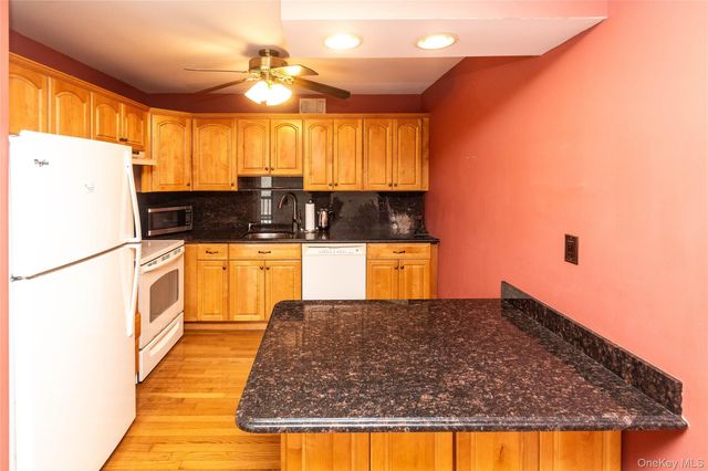 113 Village Road B, Yorktown Heights, NY 10598