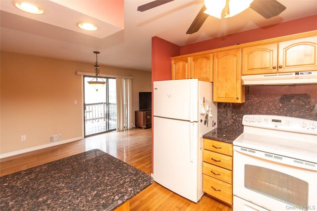 113 Village Road B, Yorktown Heights, NY 10598