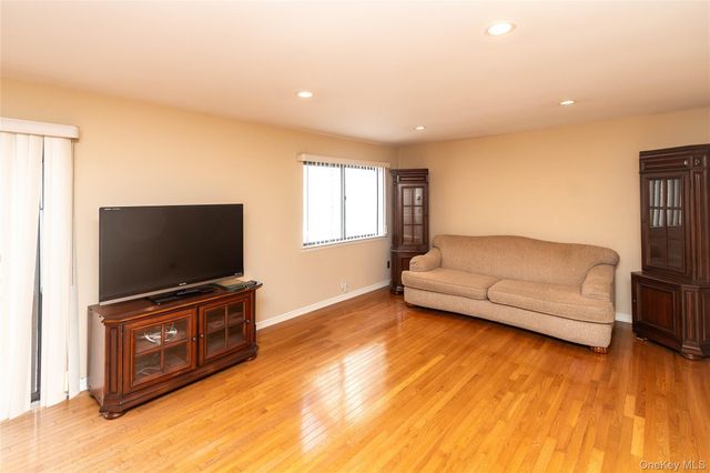 113 Village Road B, Yorktown Heights, NY 10598