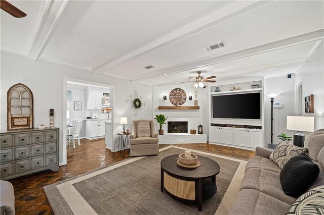 2805 Gaslight Lane, Mobile, AL 36695