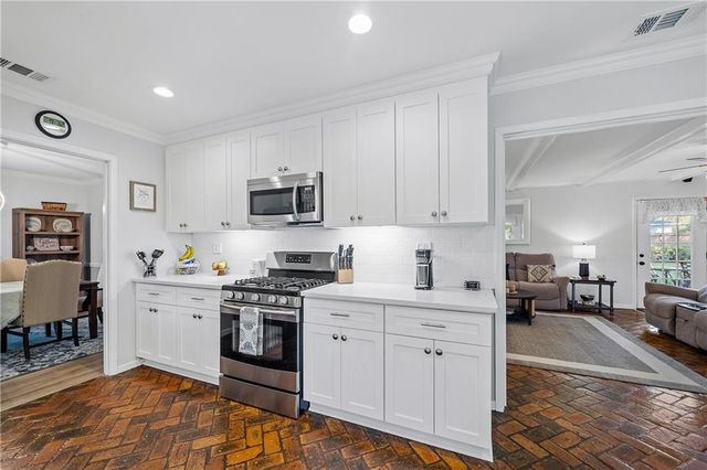 2805 Gaslight Lane, Mobile, AL 36695