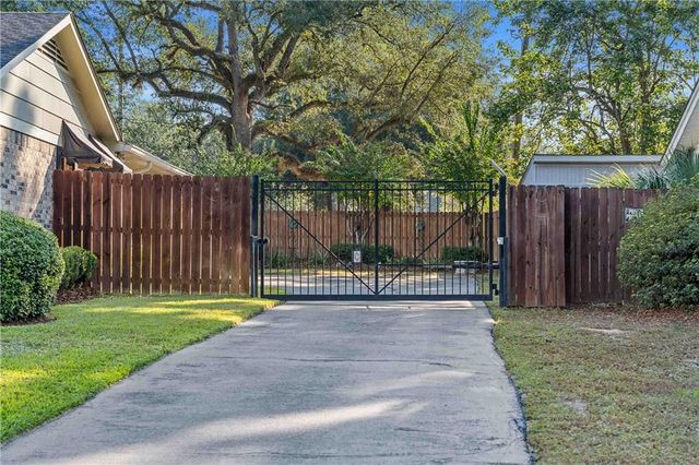 2805 Gaslight Lane, Mobile, AL 36695