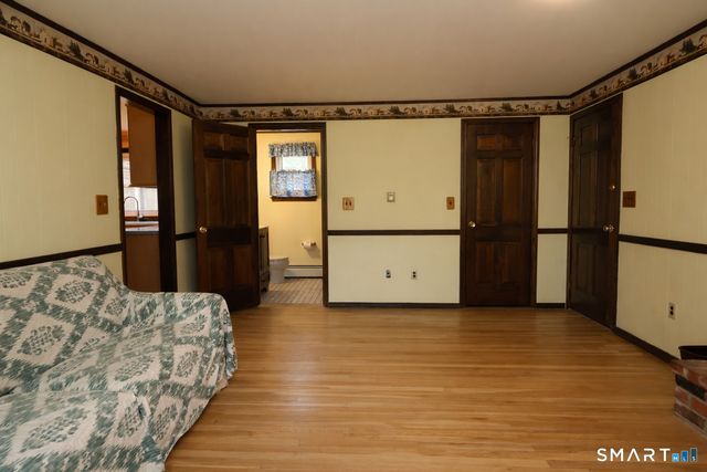 52 Great Ring Road, Newtown, CT 06482