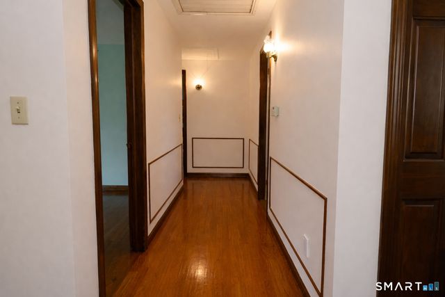 52 Great Ring Road, Newtown, CT 06482