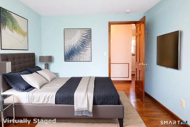 52 Great Ring Road, Newtown, CT 06482