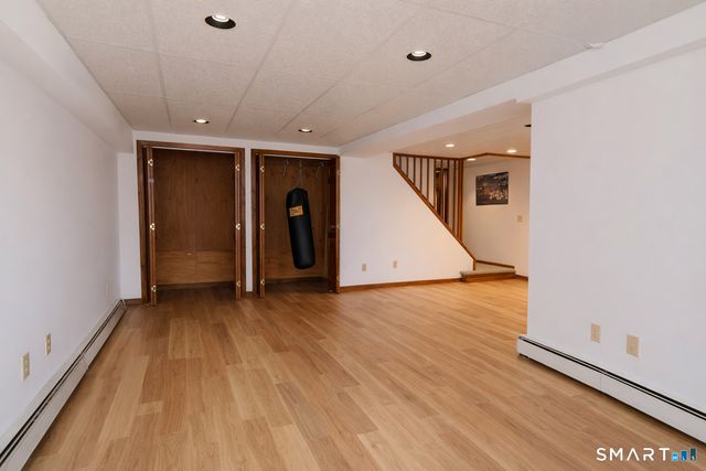 52 Great Ring Road, Newtown, CT 06482