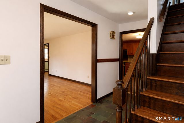 52 Great Ring Road, Newtown, CT 06482