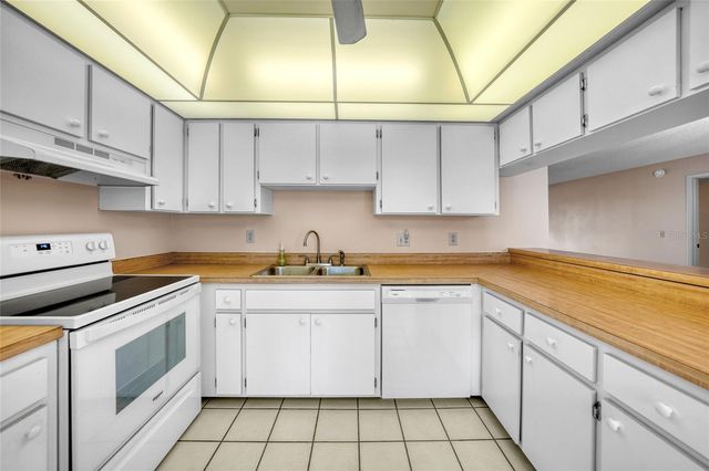 1088 BIRD BAY WAY 307, Venice, FL 34285