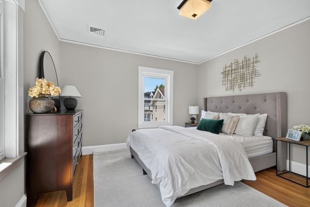 24 Bussey St, Dedham, MA 02026