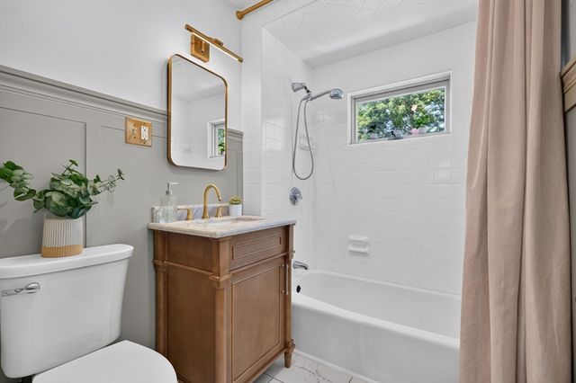 24 Bussey St, Dedham, MA 02026