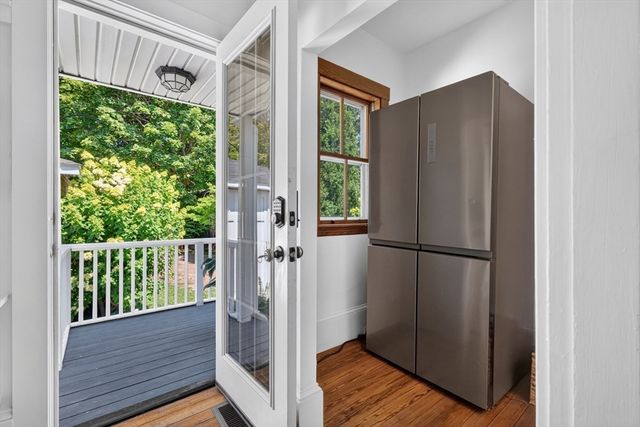 24 Bussey St, Dedham, MA 02026