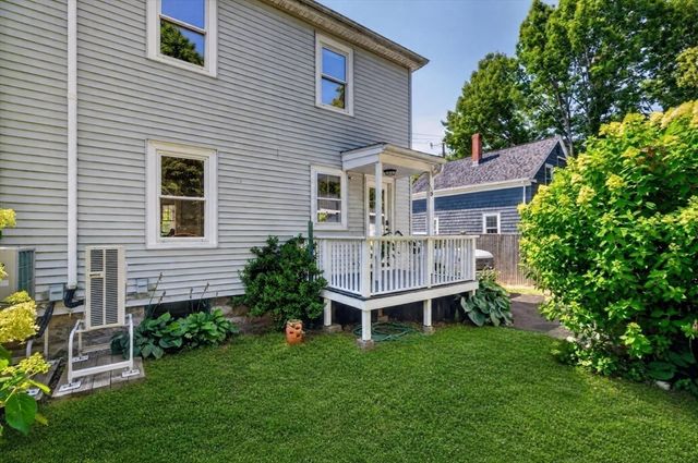 24 Bussey St, Dedham, MA 02026
