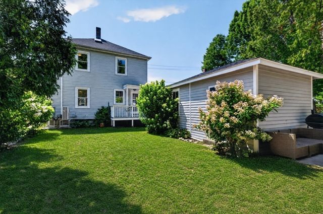 24 Bussey St, Dedham, MA 02026
