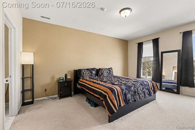40489 Bay Harbor Lane, Canton, MI 48188