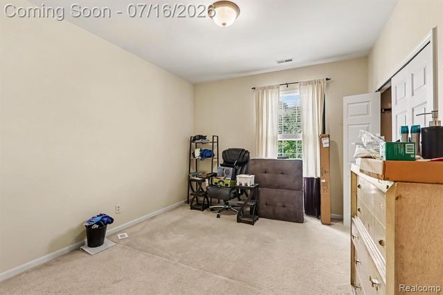 40489 Bay Harbor Lane, Canton, MI 48188