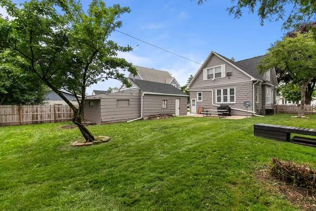 431 E SUMMER STREET, Appleton, WI 54911