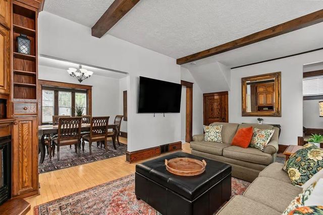 431 E SUMMER STREET, Appleton, WI 54911