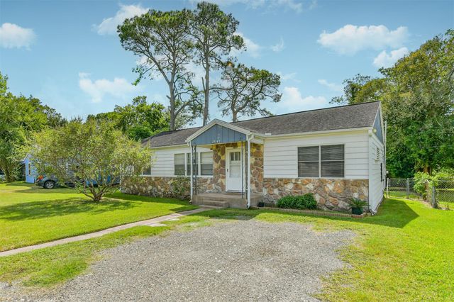 2807 Fannin Street, La Marque, TX 77568