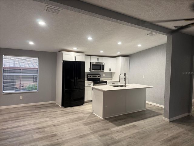 36153 ZINNIA AVENUE, Zephyrhills, FL 33541