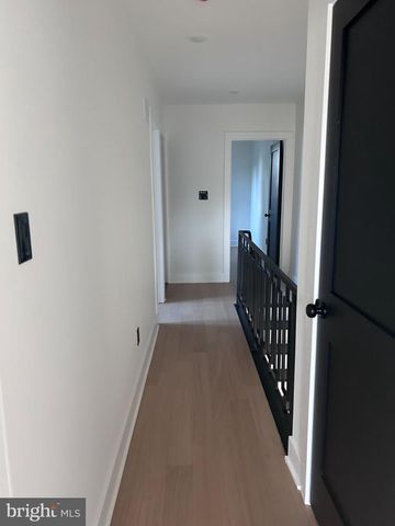 316 W EARLHAM TER, Philadelphia, PA 19144