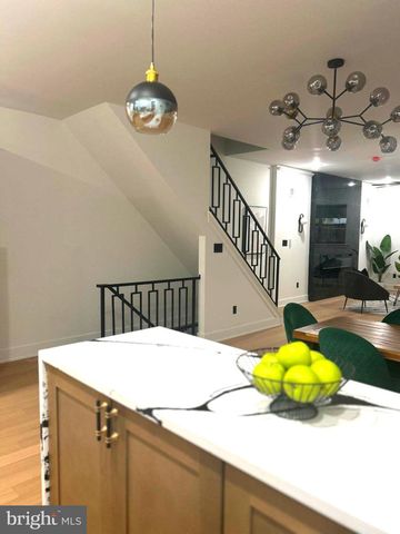 316 W EARLHAM TER, Philadelphia, PA 19144