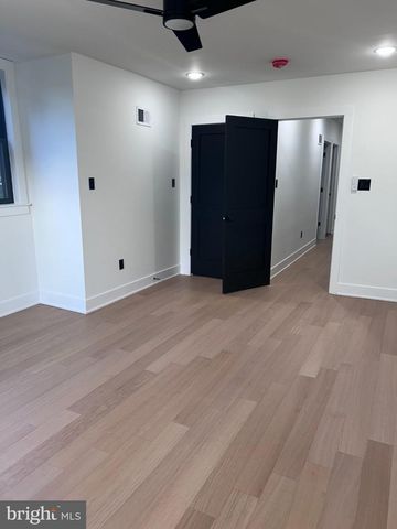 316 W EARLHAM TER, Philadelphia, PA 19144