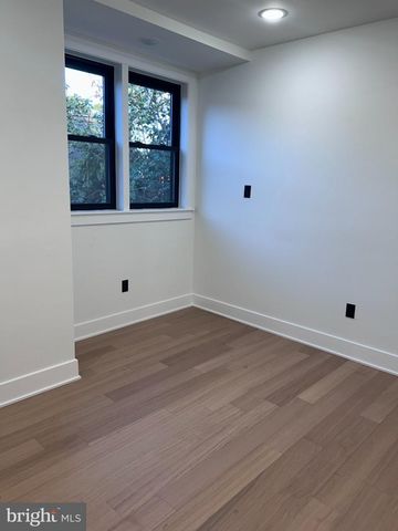 316 W EARLHAM TER, Philadelphia, PA 19144