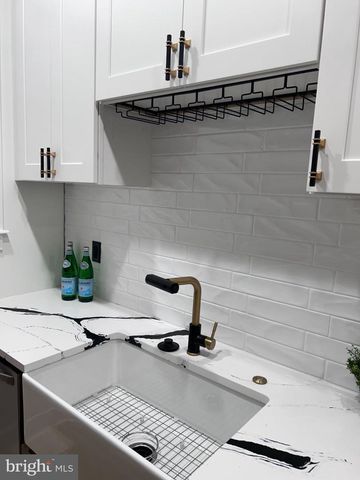 316 W EARLHAM TER, Philadelphia, PA 19144