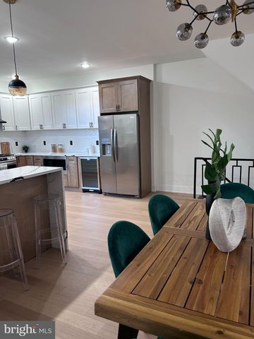 316 W EARLHAM TER, Philadelphia, PA 19144