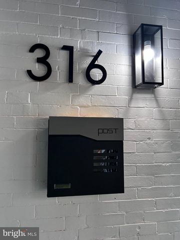 316 W EARLHAM TER, Philadelphia, PA 19144