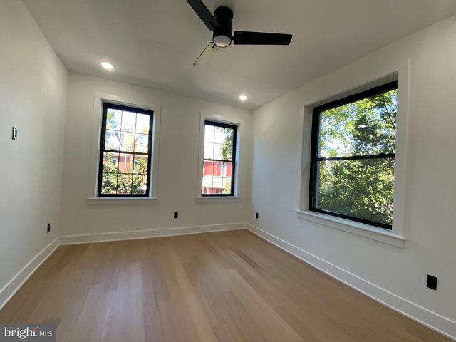 316 W EARLHAM TER, Philadelphia, PA 19144
