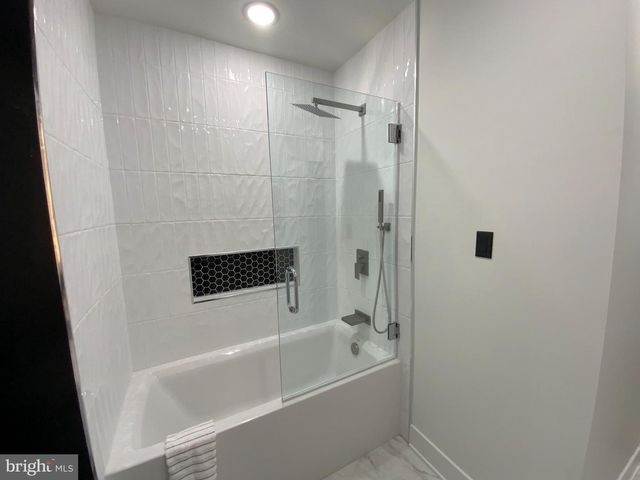 316 W EARLHAM TER, Philadelphia, PA 19144