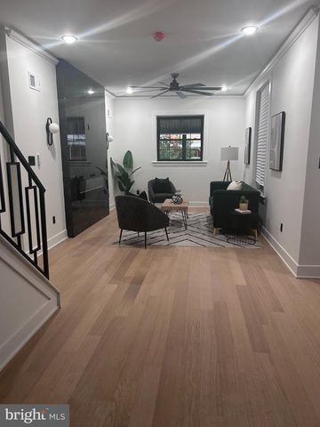 316 W EARLHAM TER, Philadelphia, PA 19144