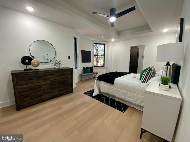 316 W EARLHAM TER, Philadelphia, PA 19144