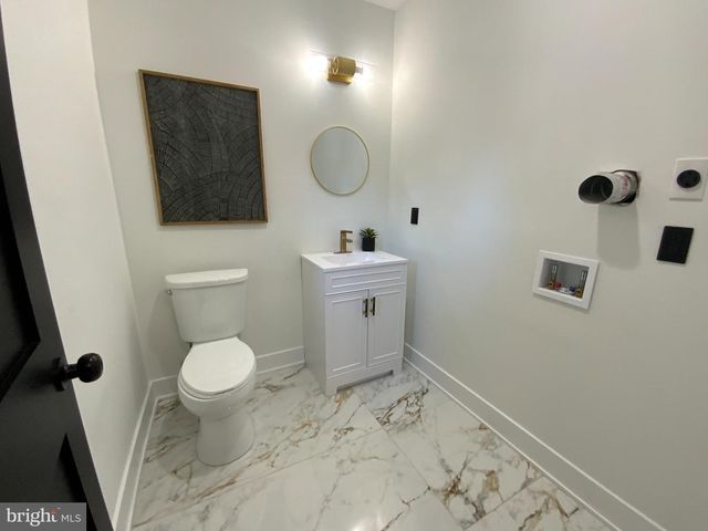 316 W EARLHAM TER, Philadelphia, PA 19144