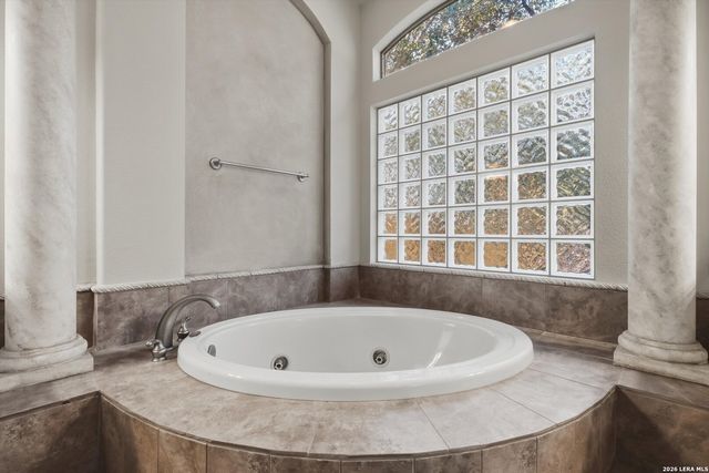 430 Hampton Way, Shavano Park, TX 78249