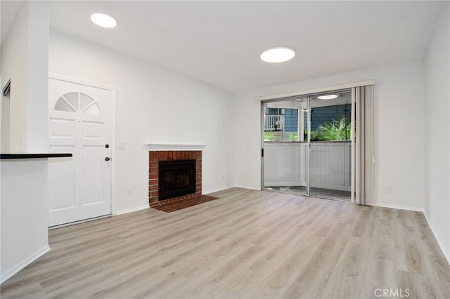 2474 Pleasant Way K, Thousand Oaks, CA 91362